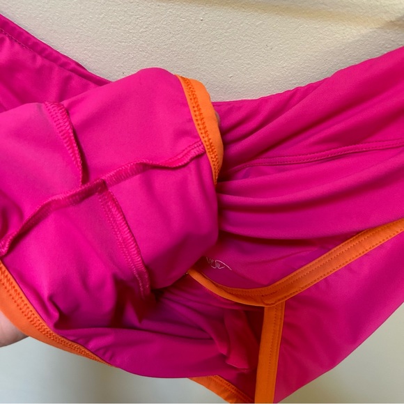 Title Nine x Carve Designs ~ Swim Boy Short Bottoms in size Medium - Picture 5 of 9